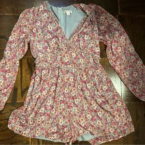 Foral romper dress 
Never worn